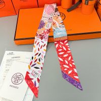 Hermes Chacun Fait Son Nid Silk Twilly In Red