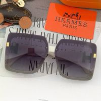 Hermes H5522 Square Acetate Sunglasses In Black/Beige