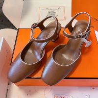 Hermes Kamilla 60 Pumps Women Calfskin In Brown