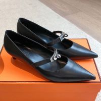 Hermes Kiara 40 Pumps Women Calfskin In Black/Silver