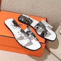 Hermes Oran Slides Women Printed Calfskin In White/Black