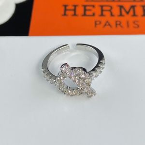 Hermes Finesse Cuff Ring In Silver
