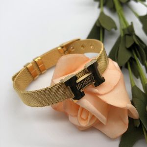 Hermes H Belt Bracelet In Gold