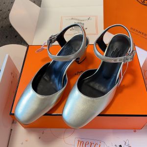 Hermes Kamilla 60 Pumps Women Calfskin In Gold