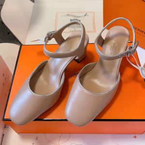 Hermes Kamilla 60 Pumps Women Calfskin In Grey